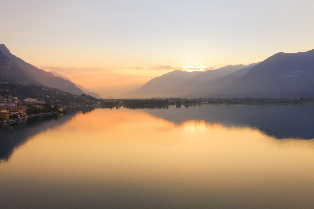 Una foto del lago di Iseo, punto di interesse vicino alla Tenuta Acquaviva