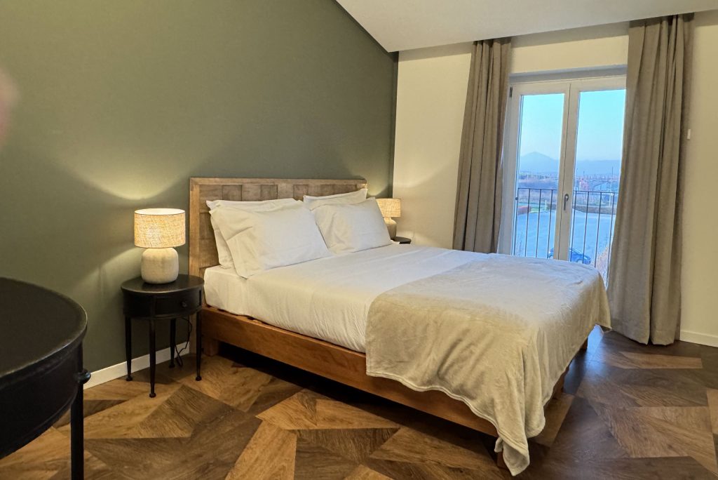 Un letto Matrimoniale della Tenuta Acquaviva